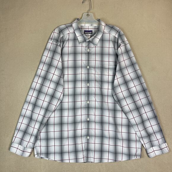 Patagonia Shirt Mens XL Gray Striped Long Sleeve Stretch Lightweight Pocket - Picture 1 of 12